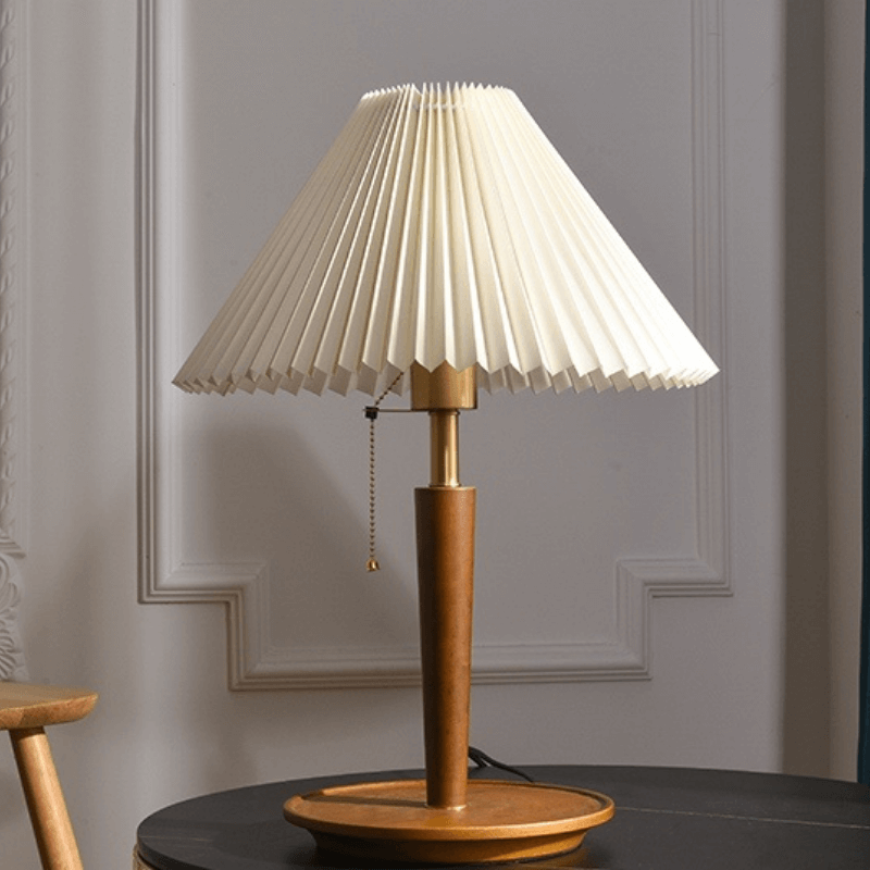 โคมไฟตั้งโต๊ะ DEEPWOOD รุ่น PLEAT สีน้ำตาลเข้ม